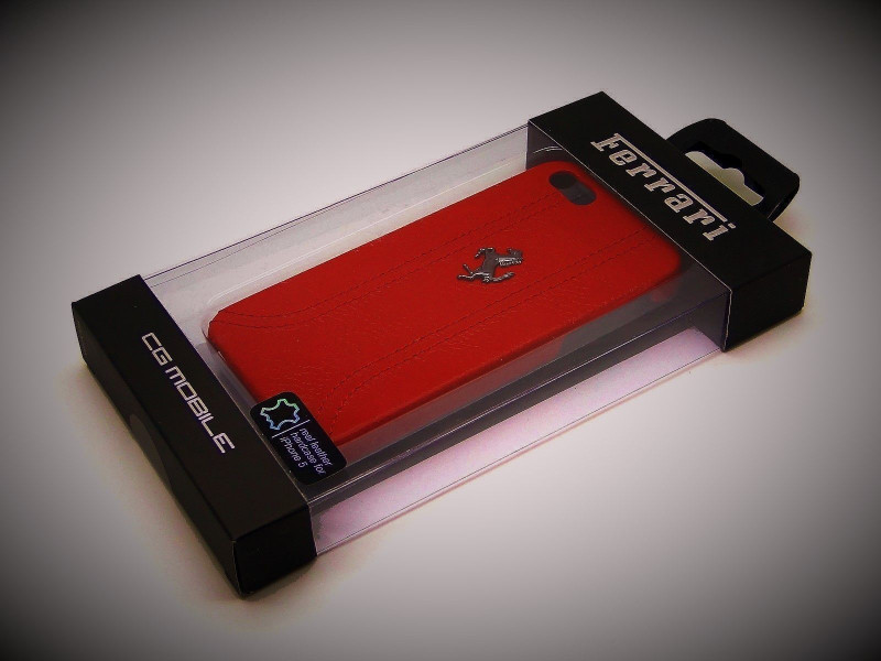 Ferrari ® Apple iPhone 5 / 5S / SE Official Hand Stitched Premium Leather Case Back Cover