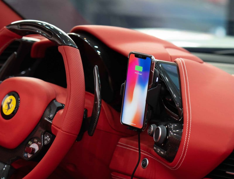 Scuderia Ferrari ® Rapid 10 watt Car Auto Sensing Wireless Fast Charger