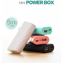 Joyroom ® Convenience High Capacity 5000mAh Lightweight with Inbuilt LED Torch 5,000 mAh Power Bank